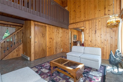 11379 West Saanich Rd, North Saanich, BC 