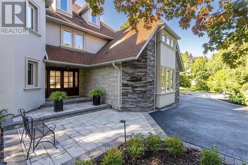 2064 Almira Court, Mississauga, ON - Outdoor