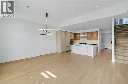 266 Baker Street Unit# 17, Nelson, BC - Indoor Photo Showing Kitchen