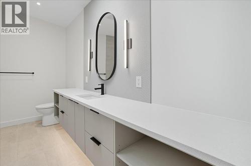 266 Baker Street Unit# 17, Nelson, BC - Indoor Photo Showing Bathroom