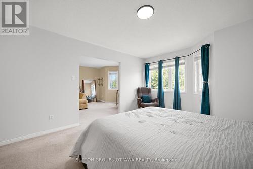 128 Annapolis Circle, Ottawa, ON - Indoor Photo Showing Bedroom