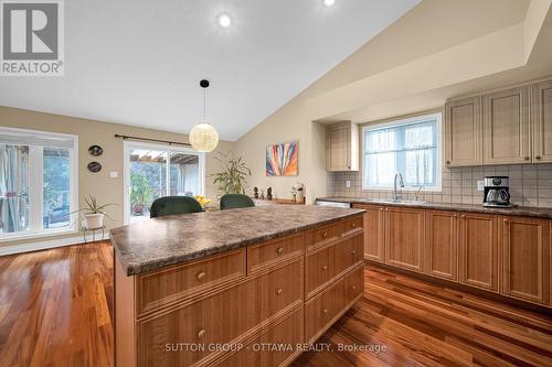 128 Annapolis Circle, Ottawa, ON - Indoor Photo Showing Kitchen