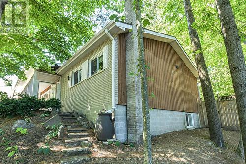 115 Douglas Street, Gravenhurst (Muskoka (S)), ON - Outdoor
