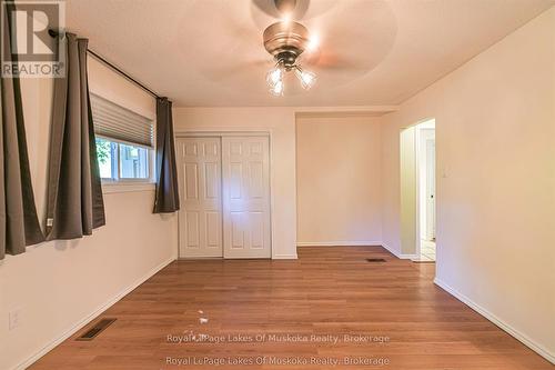 115 Douglas Street, Gravenhurst (Muskoka (S)), ON - Indoor Photo Showing Other Room