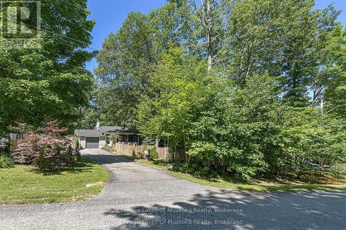 115 Douglas Street, Gravenhurst (Muskoka (S)), ON - Outdoor