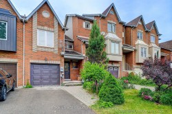135 Kelso Crescent  Vaughan, ON L6A 2K7