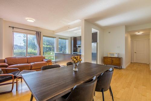 Living room - 201-1650 Rue St-Louis, Montréal (Saint-Laurent), QC - Indoor