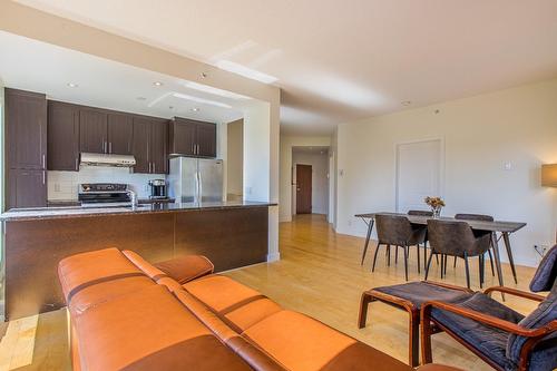Dining room - 201-1650 Rue St-Louis, Montréal (Saint-Laurent), QC - Indoor Photo Showing Kitchen
