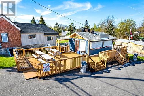 Big deck for picnic tables - 106 Broadway Street W, Merrickville-Wolford, ON 