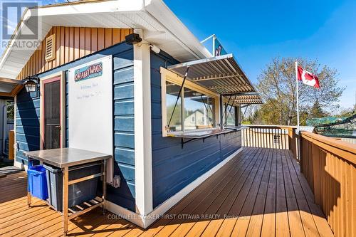 Take out windows - 106 Broadway Street W, Merrickville-Wolford, ON 