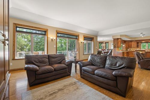Salon - 123 Rue Du Domaine-Brome, Lac-Brome, QC - Indoor Photo Showing Living Room