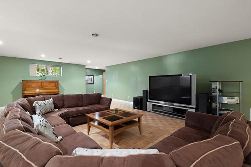 Salle de jeux - 123 Rue Du Domaine-Brome, Lac-Brome, QC - Indoor Photo Showing Other Room