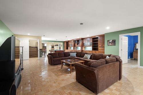 Salle de jeux - 123 Rue Du Domaine-Brome, Lac-Brome, QC - Indoor Photo Showing Living Room