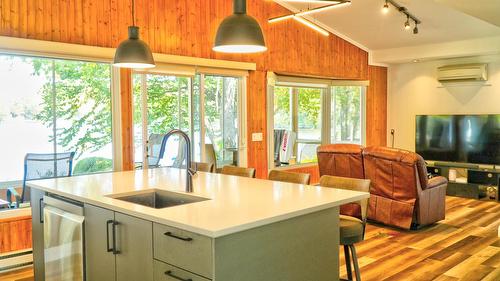 Interior - 164 Rue Vallée, Lac-Poulin, QC - Indoor Photo Showing Kitchen