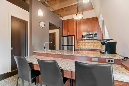 Cuisine - 314-165 Rue Du Marché-Finlay, Québec (La Cité-Limoilou), QC - Indoor Photo Showing Dining Room