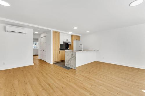 Intérieur - 9334 Rue Riverin, Brossard, QC - Indoor Photo Showing Kitchen