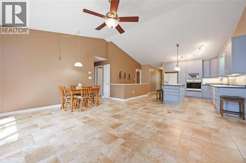 207 Cassandra Boulevard, Sarnia, ON - Indoor