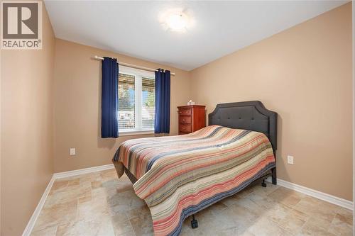207 Cassandra Boulevard, Sarnia, ON - Indoor Photo Showing Bedroom