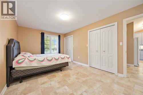 207 Cassandra Boulevard, Sarnia, ON - Indoor Photo Showing Bedroom