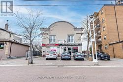 10 MAIN STREET  Mississauga, ON L5M 1X3