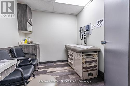 10 Main Street, Mississauga, ON 