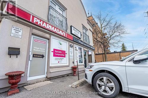 10 Main Street, Mississauga, ON 