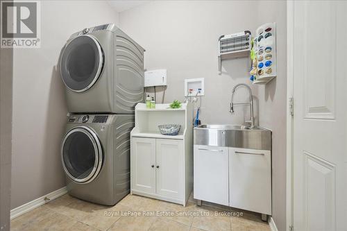 4737 Deforest Crescent, Burlington (Alton), ON - Indoor Photo Showing Laundry Room