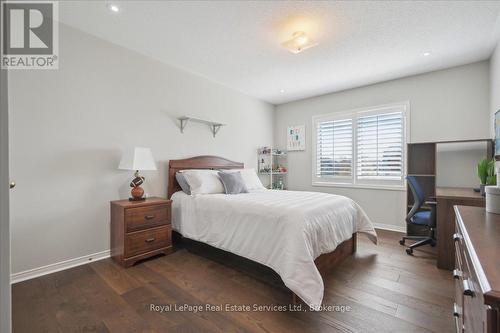 4737 Deforest Crescent, Burlington (Alton), ON - Indoor Photo Showing Bedroom