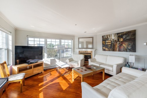 Salon - 201-60 Rue Du Lac, Magog, QC - Indoor Photo Showing Living Room