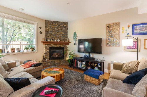 2-344 Hirst Ave, Parksville, BC 