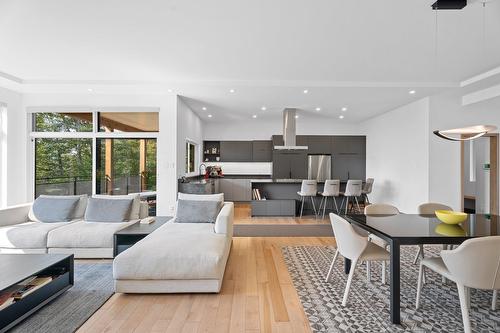 Vue d'ensemble - 819 Rue De La Campagne, Sainte-Adèle, QC - Indoor Photo Showing Living Room