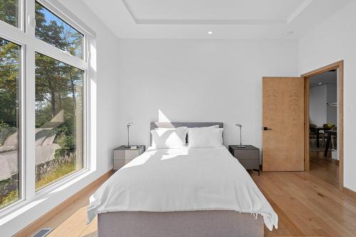 Chambre à coucher principale - 819 Rue De La Campagne, Sainte-Adèle, QC - Indoor Photo Showing Bedroom