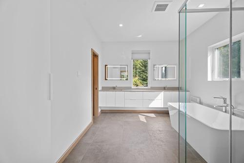 Salle de bains attenante à la CCP - 819 Rue De La Campagne, Sainte-Adèle, QC - Indoor