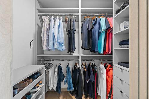 Penderie (Walk-in) - 819 Rue De La Campagne, Sainte-Adèle, QC - Indoor With Storage