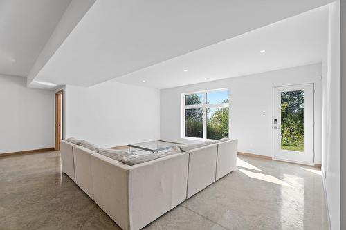 Salle familiale - 819 Rue De La Campagne, Sainte-Adèle, QC - Indoor