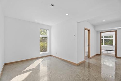 Chambre à coucher - 819 Rue De La Campagne, Sainte-Adèle, QC - Indoor Photo Showing Other Room