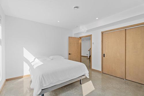 Chambre à coucher - 819 Rue De La Campagne, Sainte-Adèle, QC - Indoor Photo Showing Bedroom