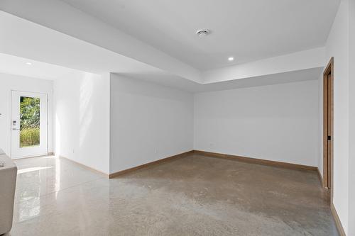 Salle familiale - 819 Rue De La Campagne, Sainte-Adèle, QC - Indoor Photo Showing Other Room