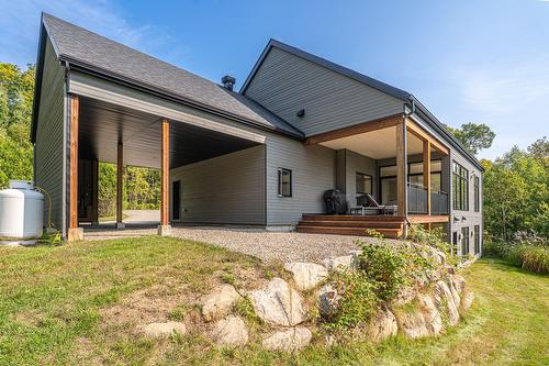 Face arrière - 819 Rue De La Campagne, Sainte-Adèle, QC - Outdoor With Deck Patio Veranda