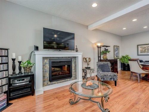 109-630 Speed Ave, Victoria, BC 