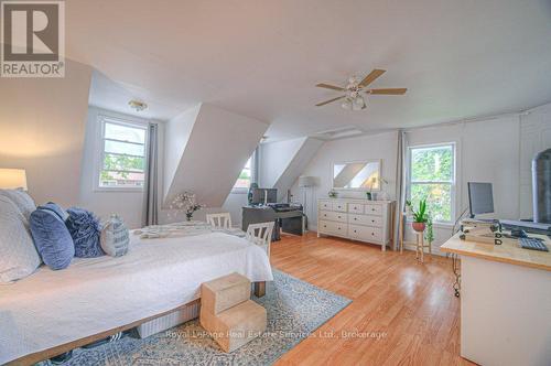 92 Adam Street, Cambridge, ON - Indoor Photo Showing Bedroom