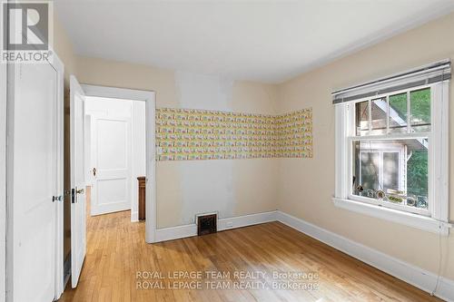131 Acacia Avenue, Ottawa, ON - Indoor Photo Showing Other Room