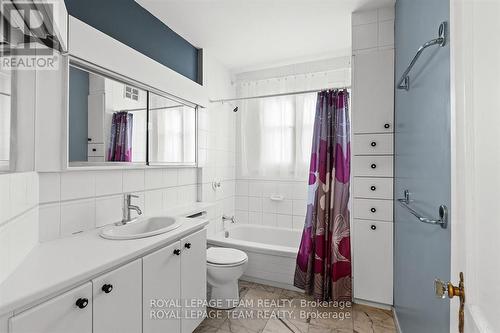 131 Acacia Avenue, Ottawa, ON - Indoor Photo Showing Bathroom