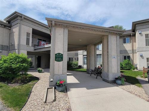 112 500 Cathcart Street  Winnipeg, MB R3R 3V6