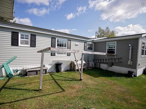 50 Pinehurst Street, Amherst, NS 