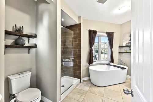 Bathroom - 1049 Rue Des Chevaliers, Prévost, QC - Indoor Photo Showing Bathroom
