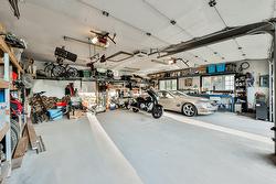 Garage - 