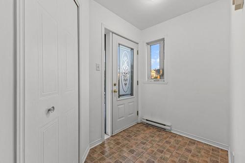 Hall - 1622 Boul. Du Millénaire, Saint-Basile-Le-Grand, QC - Indoor Photo Showing Other Room
