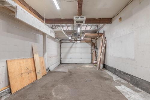 Garage - 3381  - 3385A Av. Des Églises, Lévis (Les Chutes-De-La-Chaudière-Est), QC - Indoor Photo Showing Garage