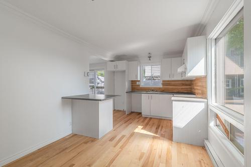 Logement - 3381  - 3385A Av. Des Églises, Lévis (Les Chutes-De-La-Chaudière-Est), QC - Indoor Photo Showing Kitchen